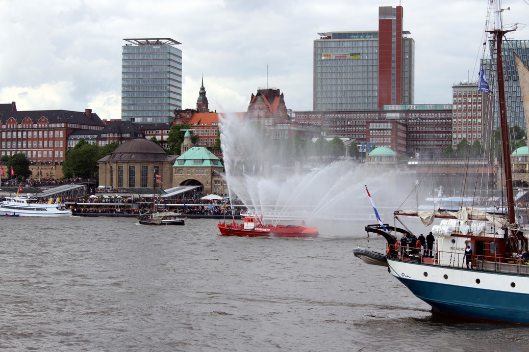 Hafengeburtstag 2012 - Auslaufparade_2