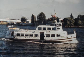 Die ehemalige HADAG-Hafenfähre STEINKIRCHEN 1997 als ALTENWERDER
