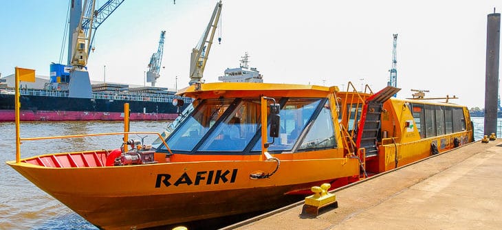 HADAG-Hafenfähre RAFIKI in Hamburg